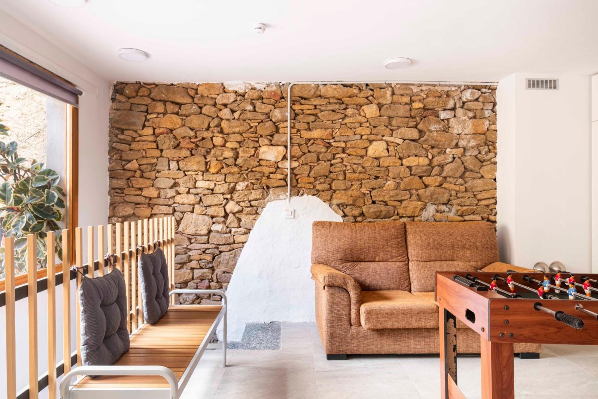Villa Casa Acollidora I Familiar Amb Jardi I Barbacoa Àger Esterno foto